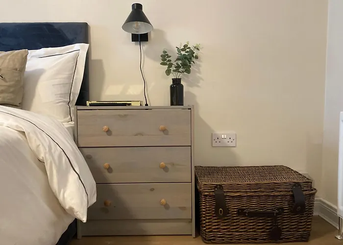 Smart 4K Tvs In All Bedrooms Double Vanity Sink