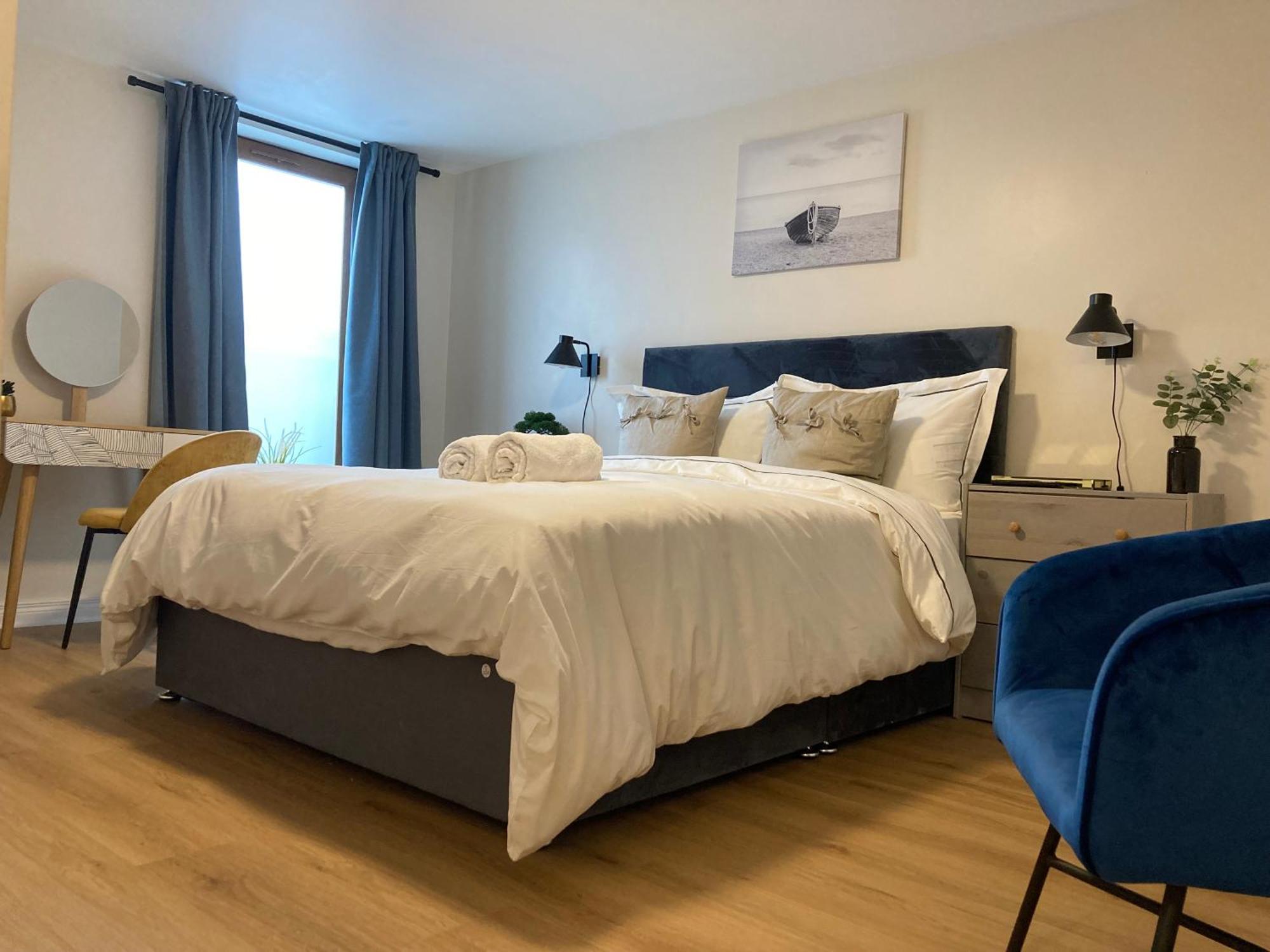 Holiday home Smart 4k Tvs In Bedrooms Double Vanity Sink Belfast