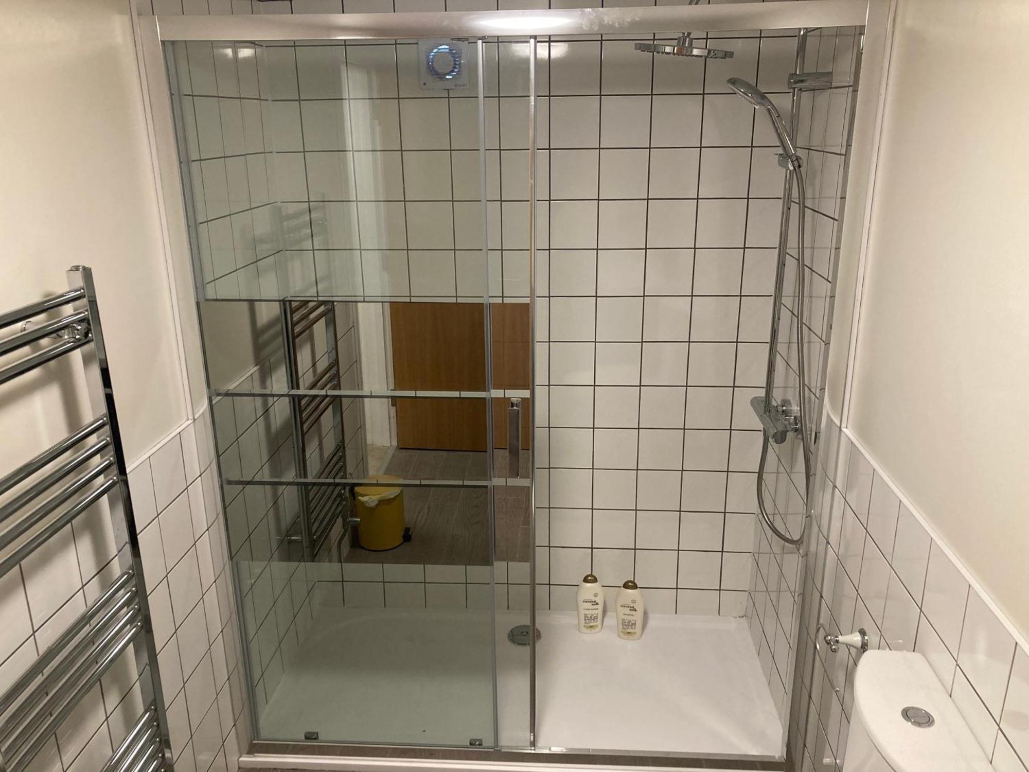 Smart 4k Tvs In Bedrooms Double Vanity Sink * Belfast